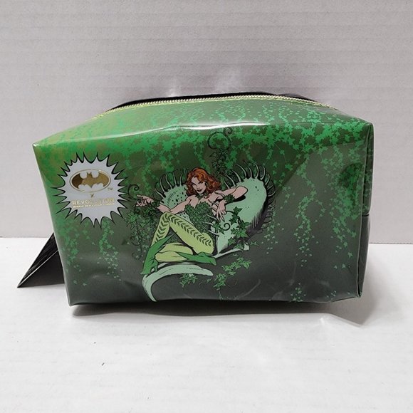 X Revolution Poison Ivy Group - Cosmetic Bag, Face Gems, Brush Set & Liner Duo - Picture 2 of 10